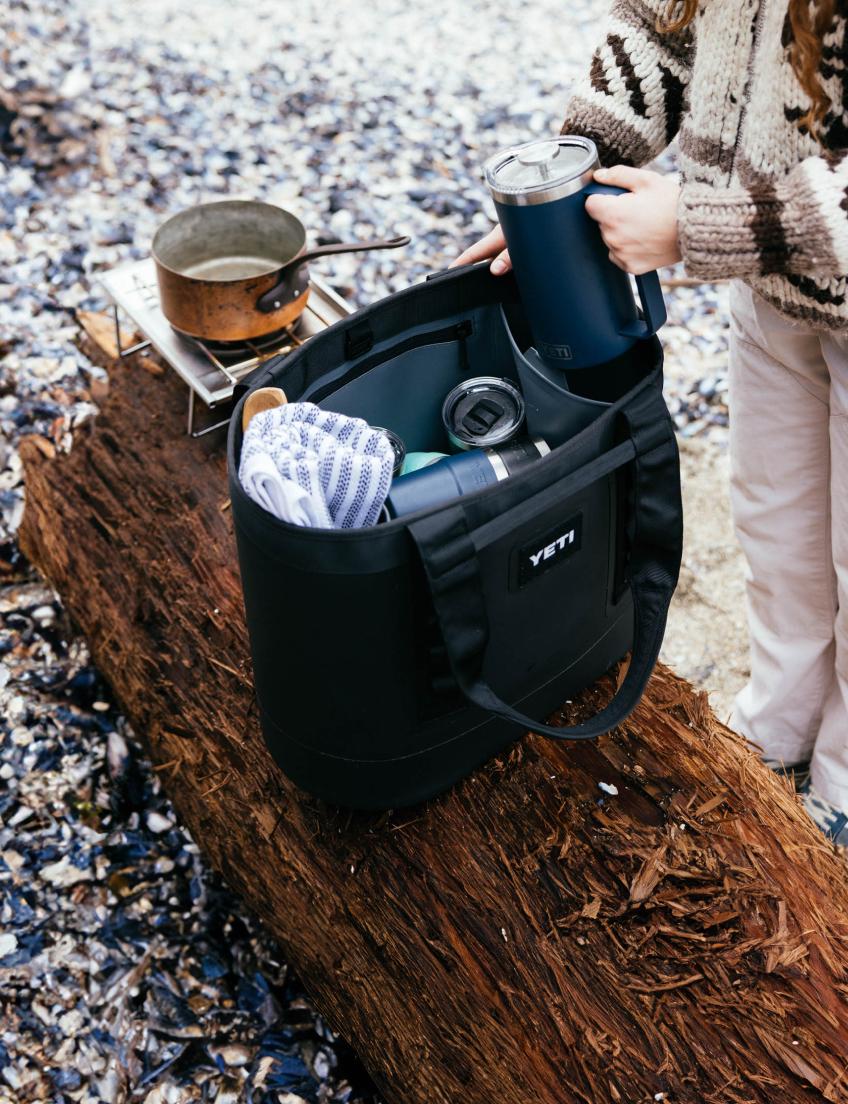 Yeti tote top