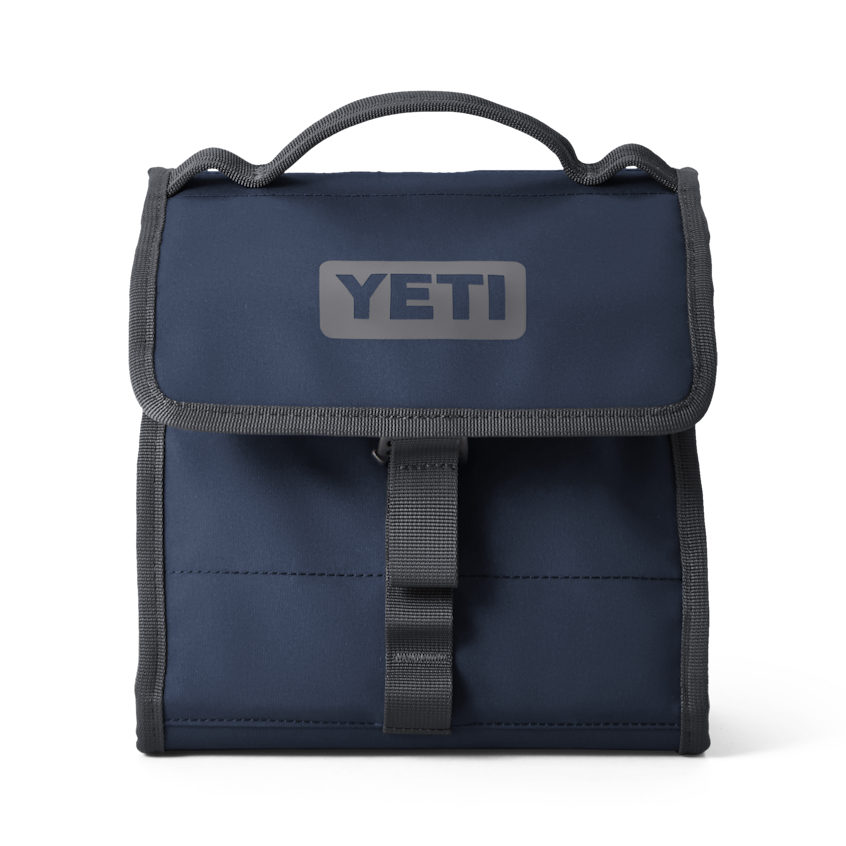 https://yeti-web.imgix.net/1f7a0254a8442179/W-220111_2H23_Color_Launch_site_studio_Soft_Goods_Daytrip_Lunch_Bag_Navy_Front_Closed_0216_Primary_B_2400x2400.png?bg=0fff&auto=format&w=846&h=846