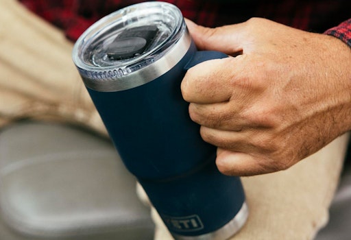 YETI 30oz Rambler Travel Mug 12 YETI 30oz Rambler Travel Mug -Favorite Wear MS Mug Drinkware Product Overview Image Leak Resistent Cap