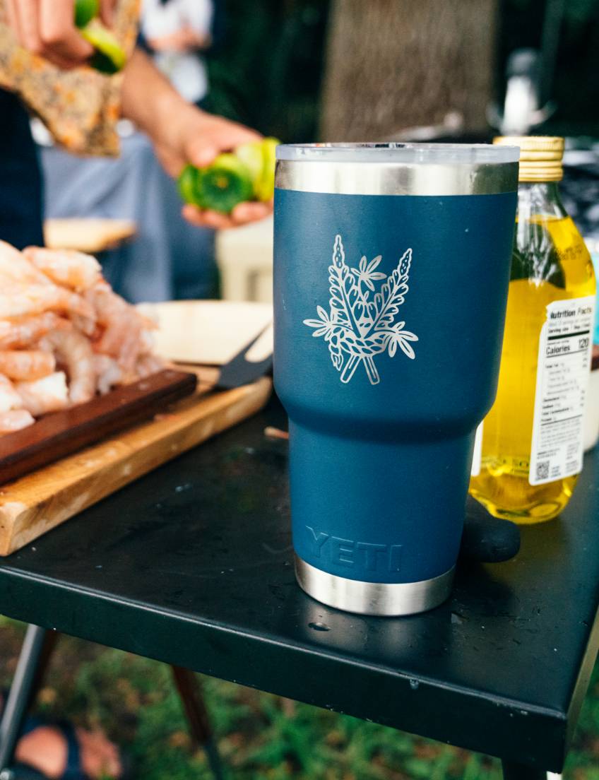 Grey clearance yeti tumbler