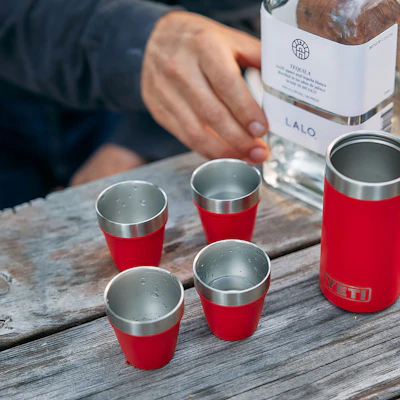 Verres à Shot YETI - Lot De 4 Avec Étui De Transport - Idéal Pour Voyages Et Festivités