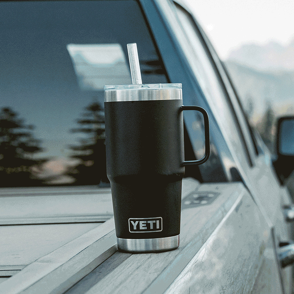 YETI Rambler 25 oz Straw Tumbler With Lid