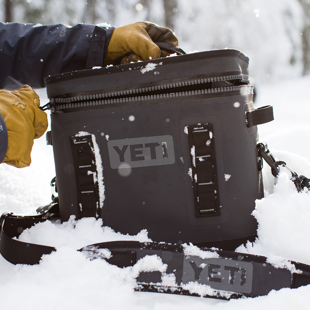 Yeti soft hot sale cooler 8