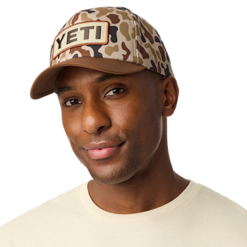 YETI Wetlands Camo Logo Badge Mid Pro Flat Brim Hat