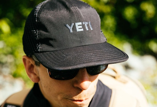 YETI Logo Performance Flat Brim Hat