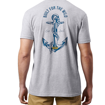 https://yeti-web.imgix.net/d57c4b77b6473c5/original/YETI-1H22-M-SST-Open-Seas-Heather-Gray-On-Body-Back-0774-2400x2400.png?auto=format&fit=crop&w=512&h=350