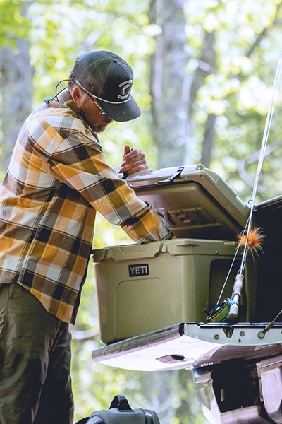 Large yeti cheap cooler
